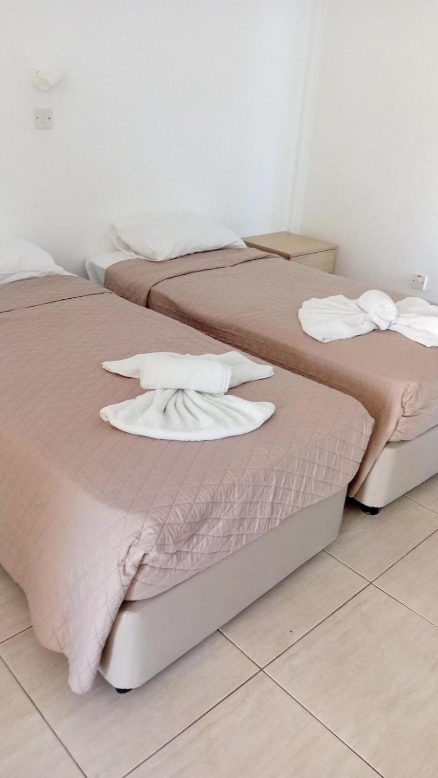 Napa Charles Apts Ajia Napa Zewnętrze zdjęcie