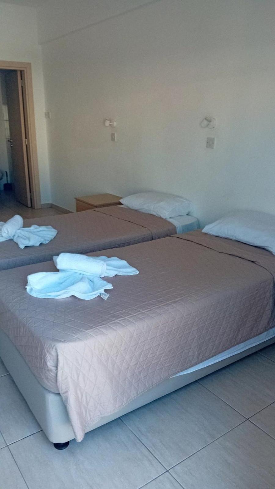 Napa Charles Apts Ajia Napa Zewnętrze zdjęcie