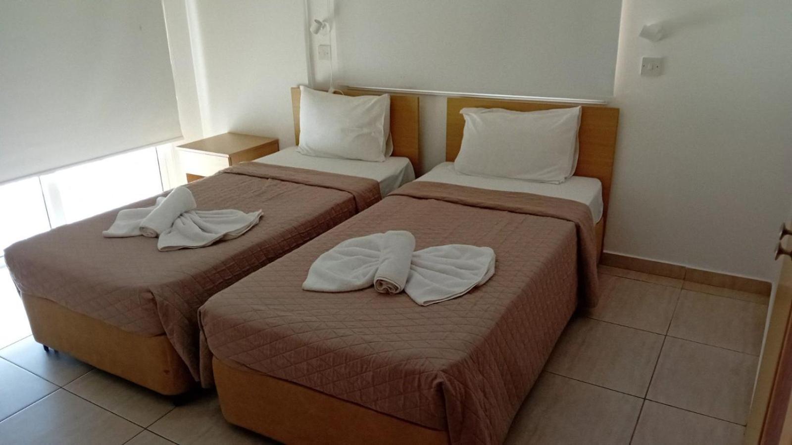 Napa Charles Apts Ajia Napa Zewnętrze zdjęcie